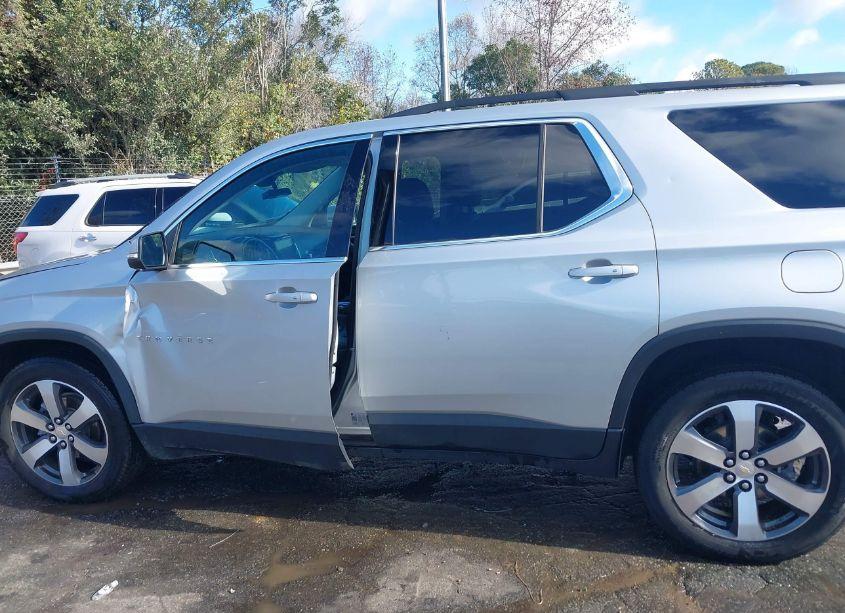 Photo 15 of 2021 Chevrolet Traverse AWD LT LEATHER (VIN 1GNEVHKW4MJ167587)