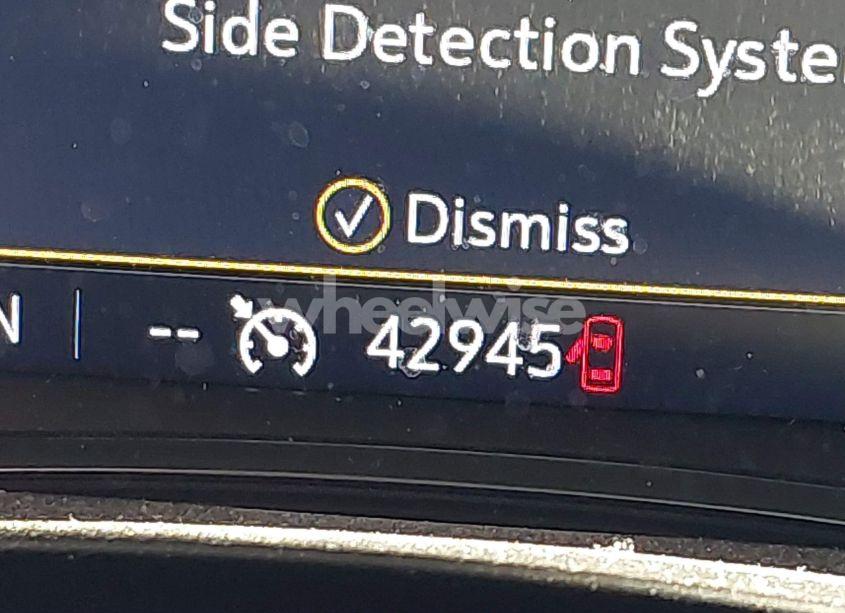 Photo 15 of 2023 Chevrolet Traverse AWD LT LEATHER (VIN 1GNEVHKW4PJ226061)