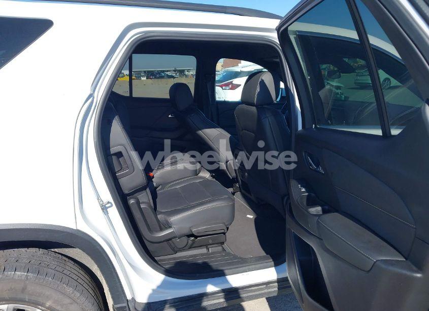 Photo 8 of 2023 Chevrolet Traverse AWD LT LEATHER (VIN 1GNEVHKW4PJ276989)