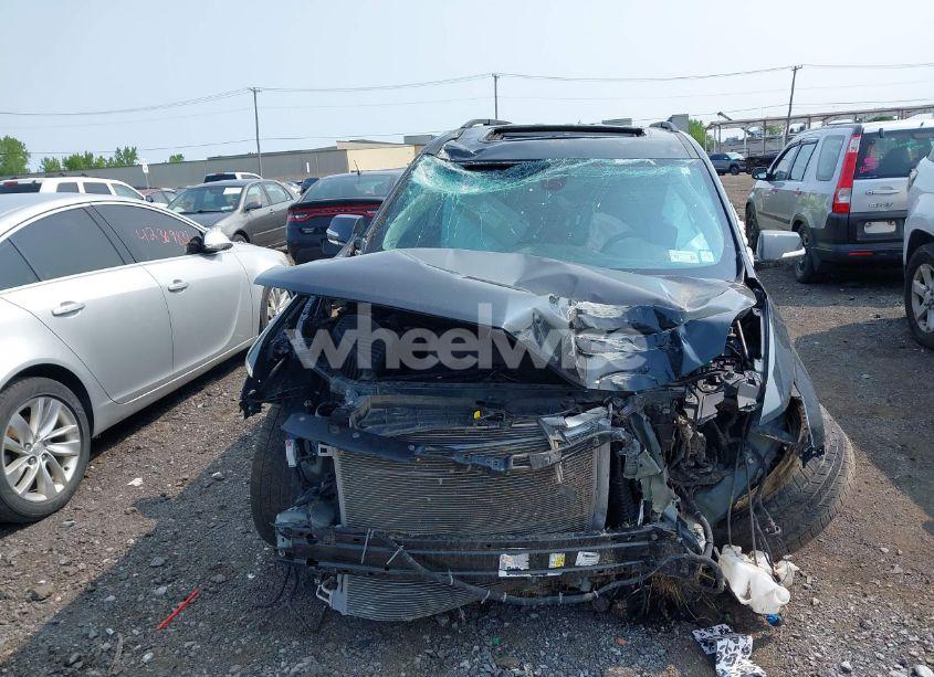 Photo 11 of 2019 Chevrolet Traverse 3LT (VIN 1GNEVHKW5KJ121649)