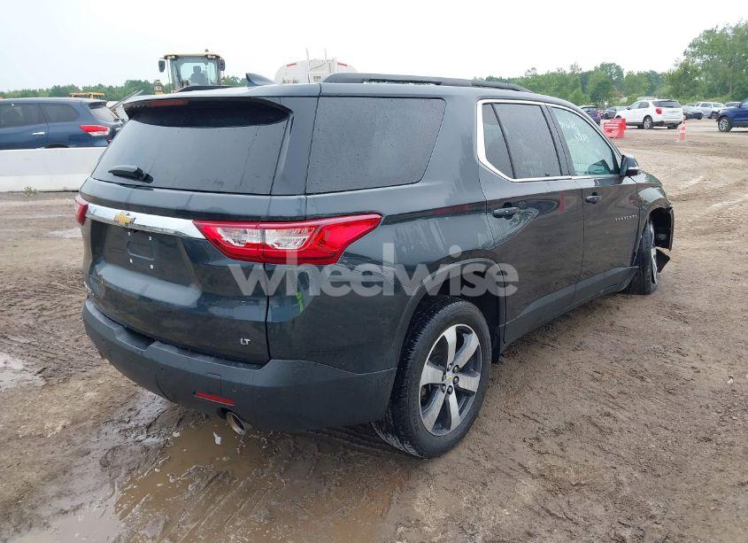 Photo 4 of 2019 Chevrolet Traverse 3LT (VIN 1GNEVHKW5KJ158989)