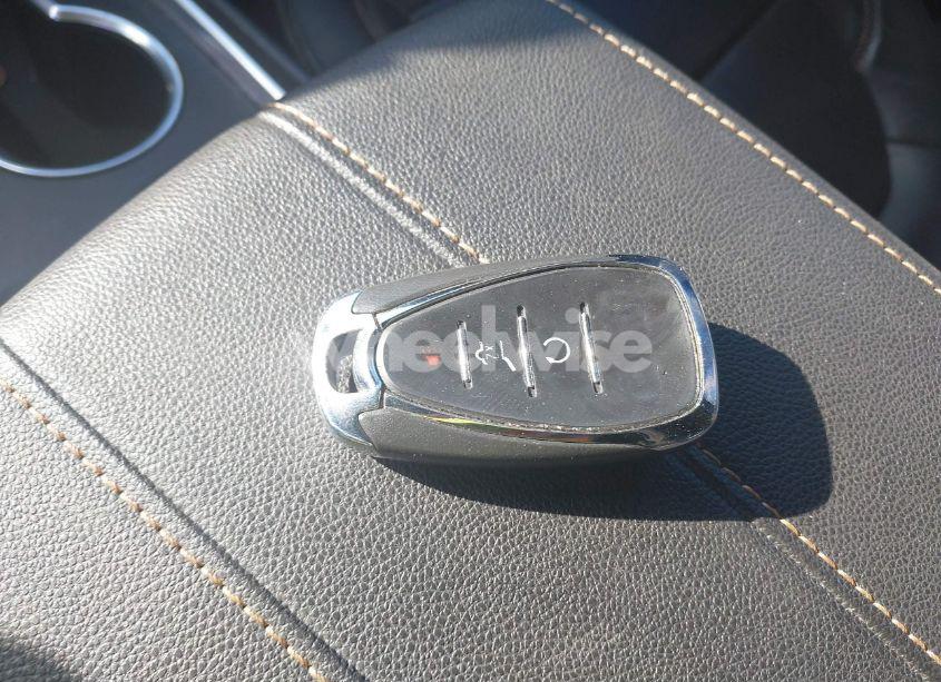 Photo 11 of 2019 Chevrolet Traverse 3LT (VIN 1GNEVHKW5KJ320670)