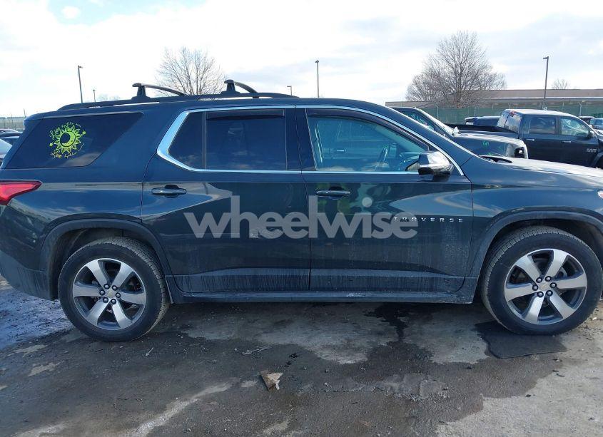 Photo 13 of 2019 Chevrolet Traverse 3LT (VIN 1GNEVHKW5KJ320670)