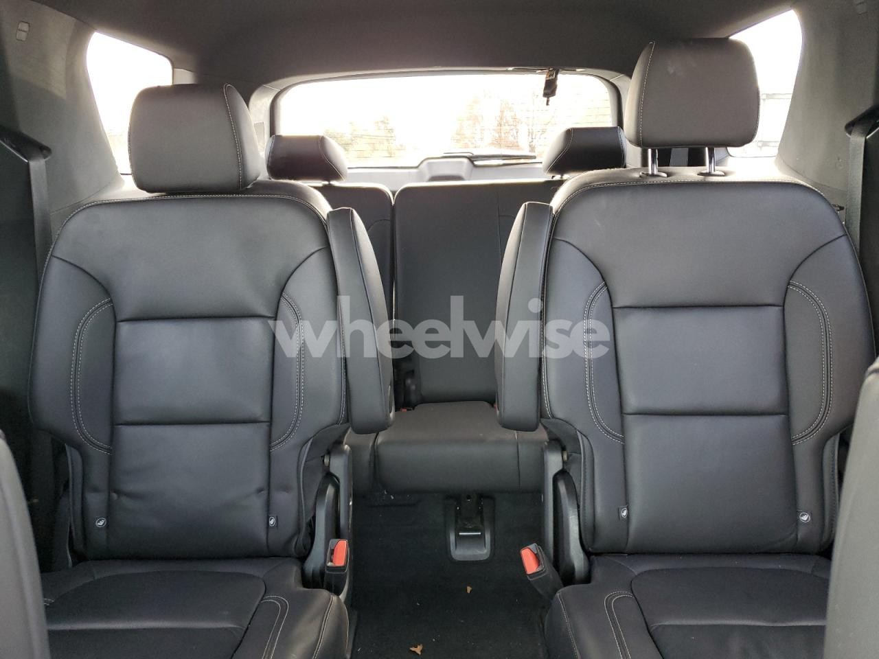 Photo 10 of 2023 CHEVROLET TRAVERSE LT (VIN 1GNEVHKW5PJ177582)