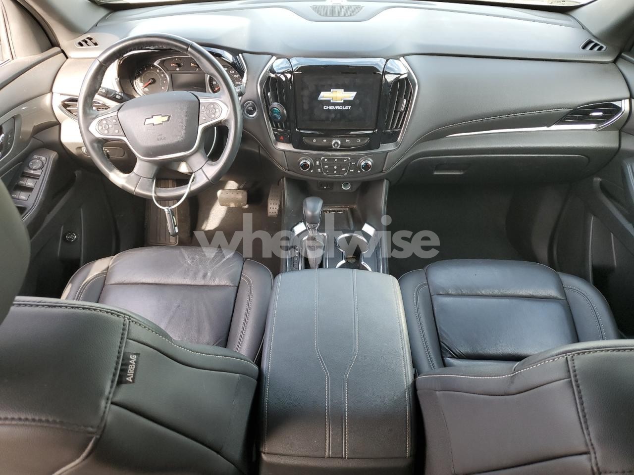 Photo 8 of 2023 CHEVROLET TRAVERSE LT (VIN 1GNEVHKW5PJ177582)