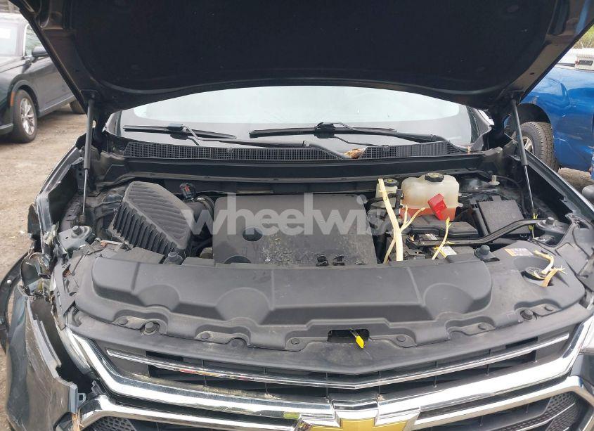 Photo 10 of 2018 Chevrolet Traverse 3LT (VIN 1GNEVHKW6JJ217028)