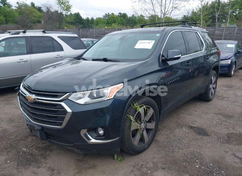 Photo 2 of 2018 Chevrolet Traverse 3LT (VIN 1GNEVHKW6JJ217028)