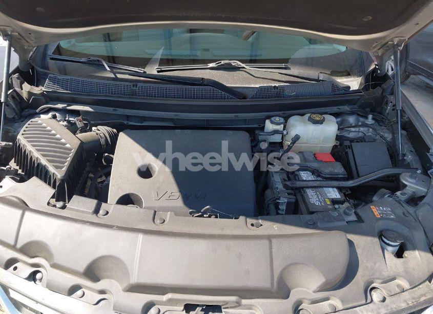 Photo 10 of 2019 Chevrolet Traverse 3LT (VIN 1GNEVHKW6KJ209643)