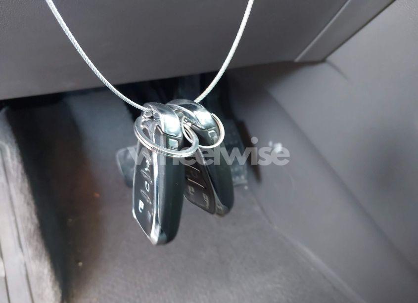 Photo 11 of 2019 Chevrolet Traverse 3LT (VIN 1GNEVHKW6KJ209643)