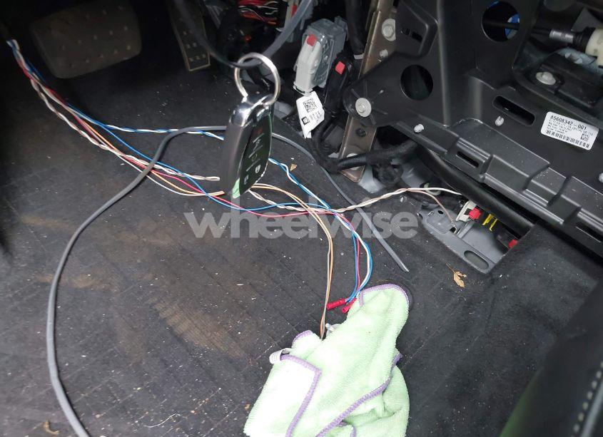 Photo 11 of 2023 Chevrolet Traverse AWD LT LEATHER (VIN 1GNEVHKW6PJ221072)