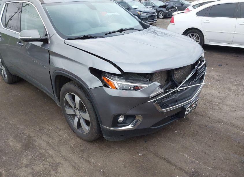 2019 Chevrolet Traverse 3LT (VIN 1GNEVHKW7KJ215970) main photo