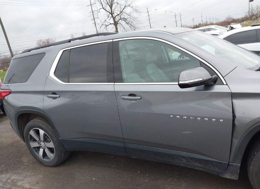 Photo 13 of 2019 Chevrolet Traverse 3LT (VIN 1GNEVHKW7KJ215970)