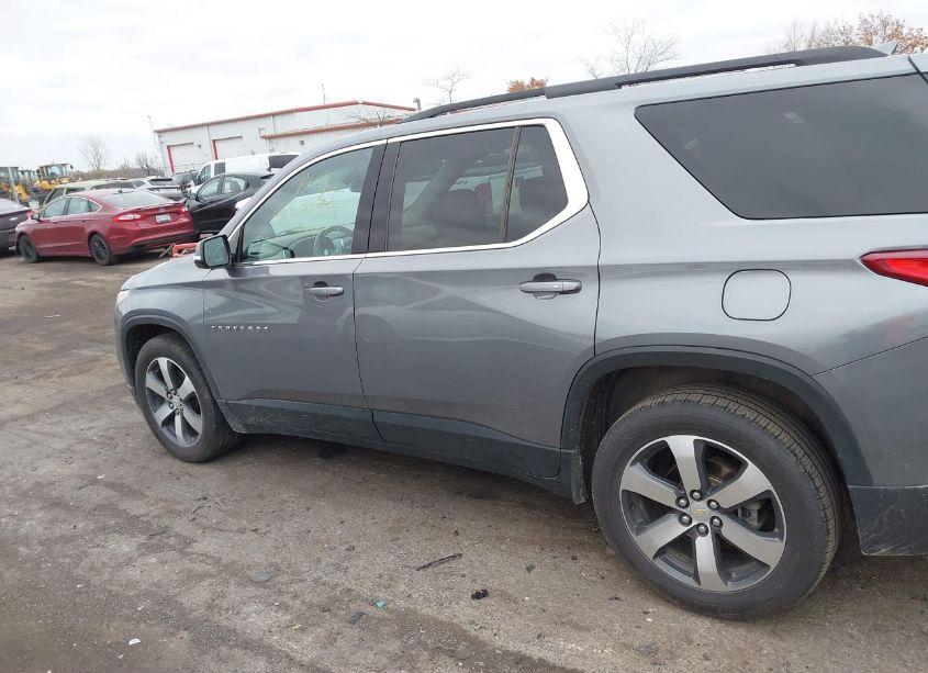 Photo 14 of 2019 Chevrolet Traverse 3LT (VIN 1GNEVHKW7KJ215970)