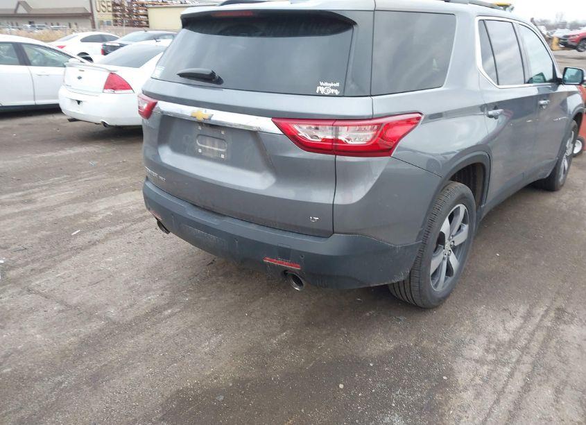 Photo 4 of 2019 Chevrolet Traverse 3LT (VIN 1GNEVHKW7KJ215970)