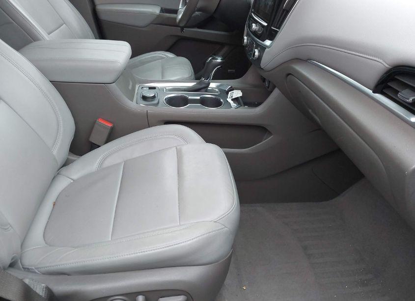 Photo 5 of 2019 Chevrolet Traverse 3LT (VIN 1GNEVHKW7KJ215970)