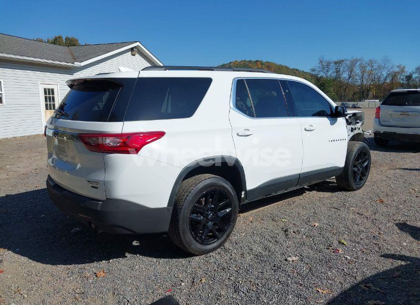Photo 4 of 2019 Chevrolet Traverse 3LT (VIN 1GNEVHKW7KJ311243)