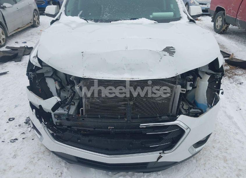 Photo 12 of 2018 Chevrolet Traverse 3LT (VIN 1GNEVHKW8JJ134412)