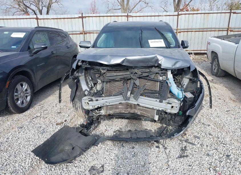 Photo 11 of 2019 Chevrolet Traverse 3LT (VIN 1GNEVHKW8KJ237587)