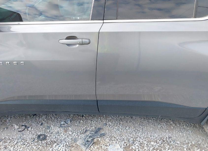 Photo 13 of 2019 Chevrolet Traverse 3LT (VIN 1GNEVHKW8KJ237587)