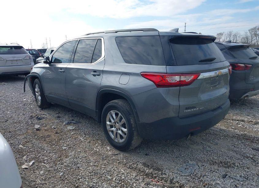 Photo 3 of 2019 Chevrolet Traverse 3LT (VIN 1GNEVHKW8KJ237587)