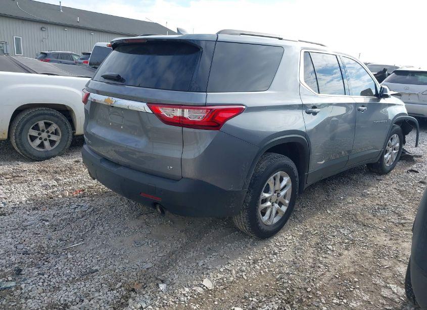 Photo 4 of 2019 Chevrolet Traverse 3LT (VIN 1GNEVHKW8KJ237587)