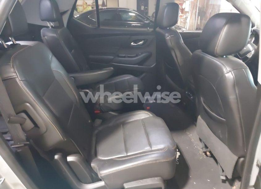 Photo 8 of 2019 Chevrolet Traverse 3LT (VIN 1GNEVHKW9KJ174998)