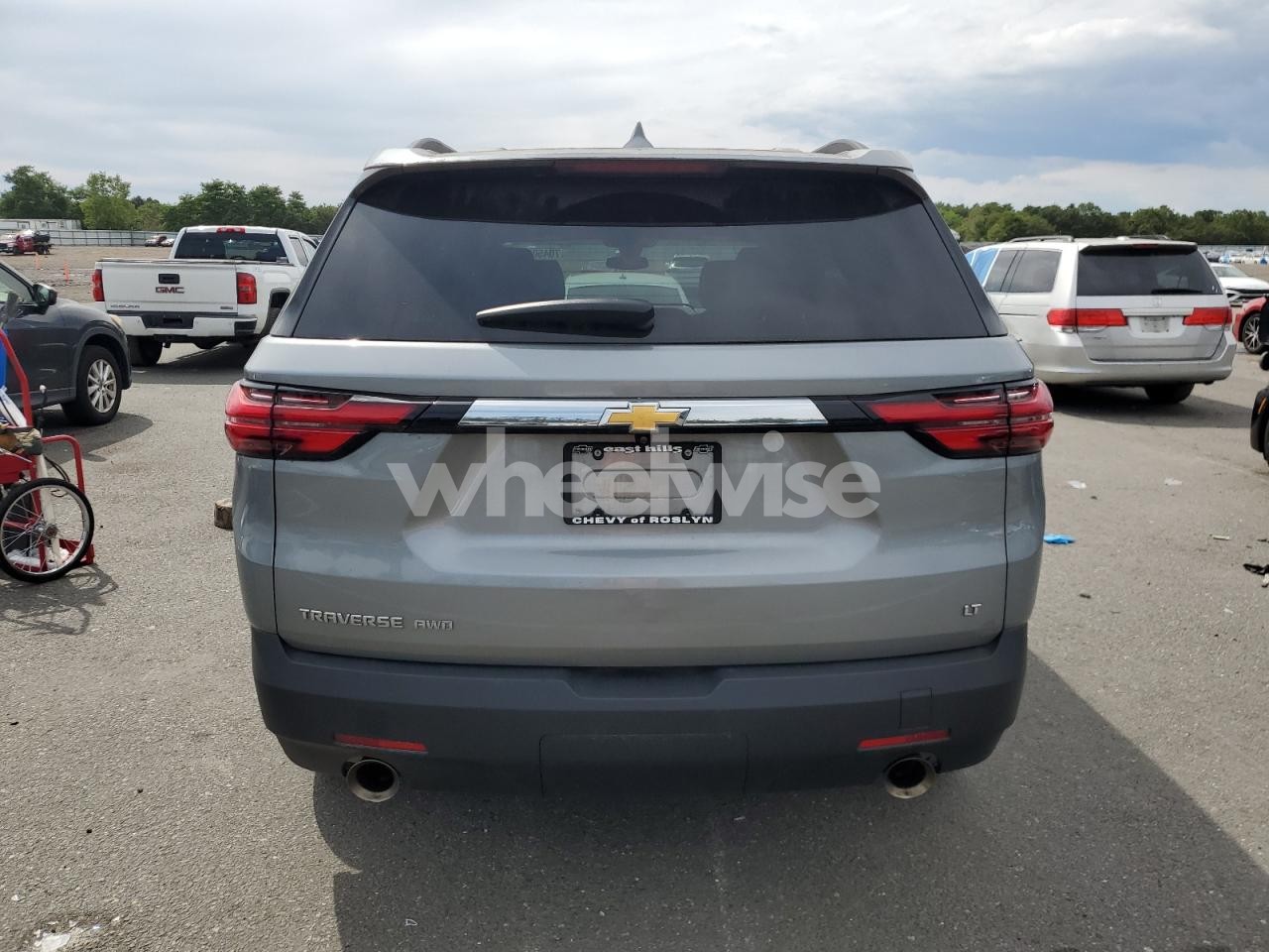 Photo 6 of 2023 CHEVROLET TRAVERSE LT (VIN 1GNEVHKW9PJ210874)