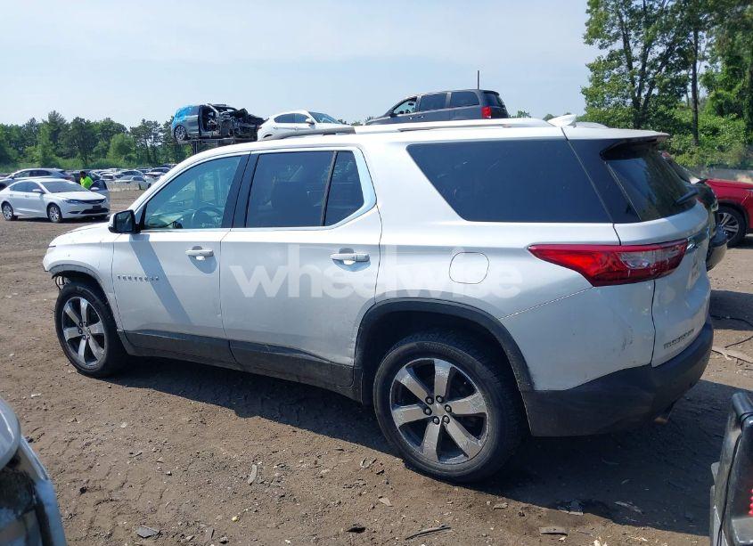 Photo 14 of 2018 Chevrolet Traverse 3LT (VIN 1GNEVHKWXJJ225035)