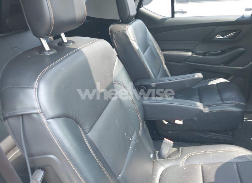 Photo 8 of 2018 Chevrolet Traverse 3LT (VIN 1GNEVHKWXJJ225035)