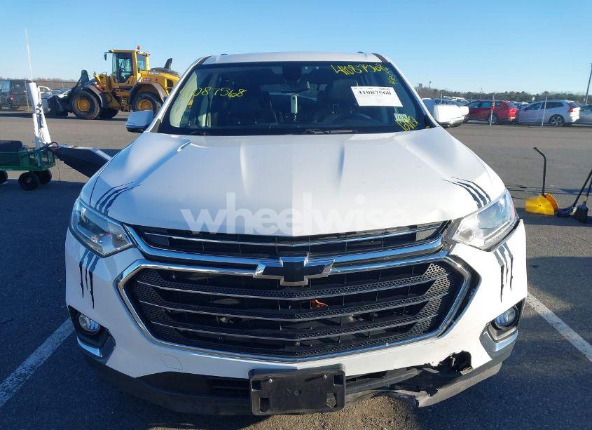 Photo 12 of 2018 Chevrolet Traverse 3LT (VIN 1GNEVHKWXJJ259900)