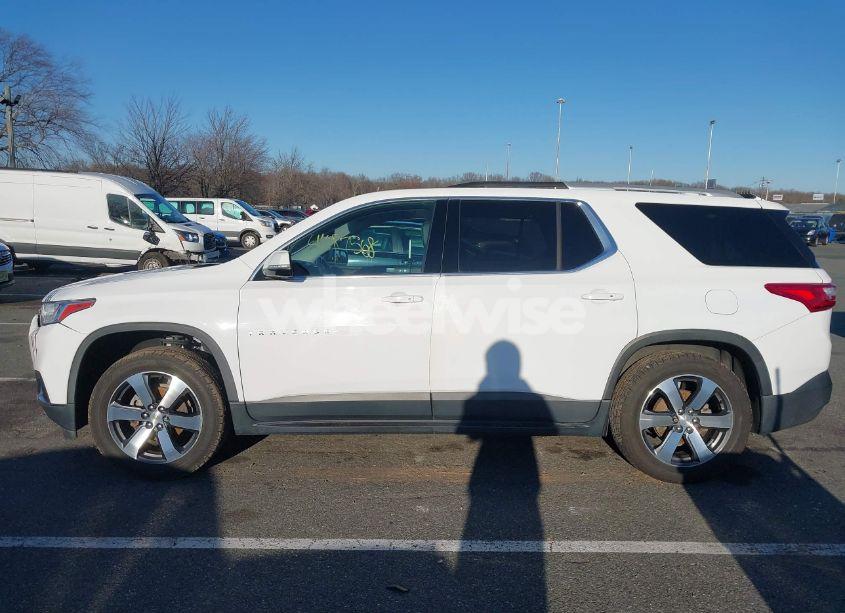 Photo 14 of 2018 Chevrolet Traverse 3LT (VIN 1GNEVHKWXJJ259900)