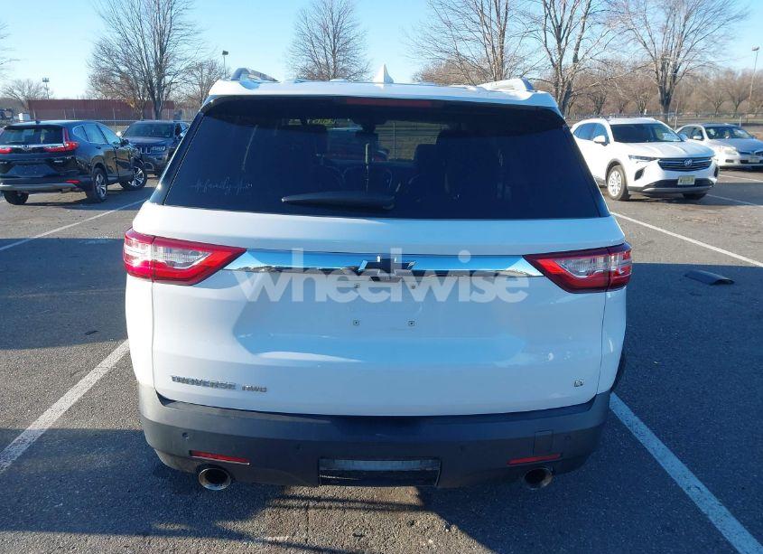 Photo 16 of 2018 Chevrolet Traverse 3LT (VIN 1GNEVHKWXJJ259900)