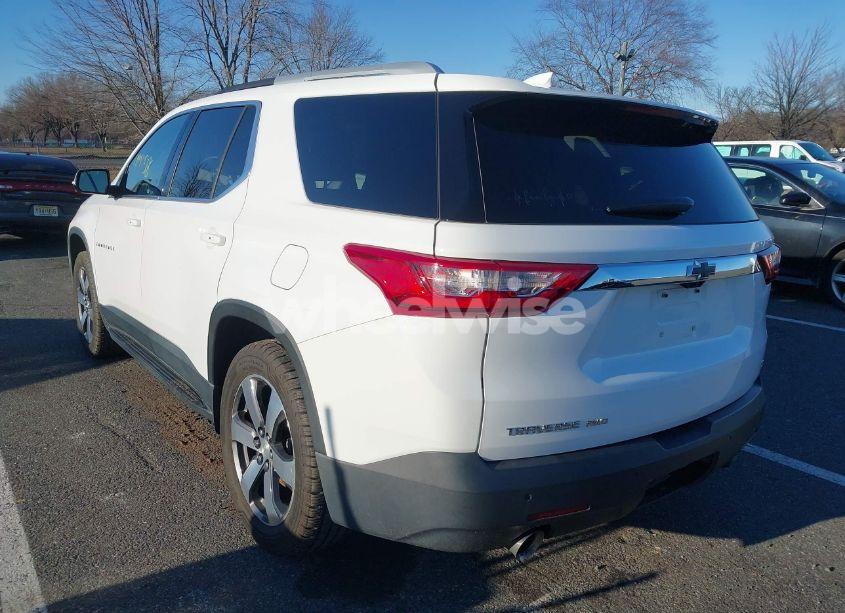 Photo 3 of 2018 Chevrolet Traverse 3LT (VIN 1GNEVHKWXJJ259900)