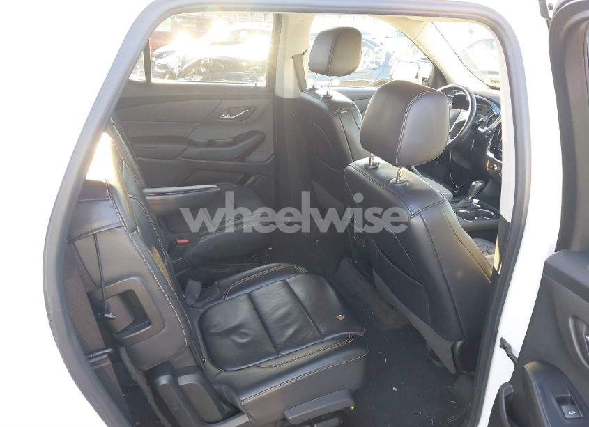 Photo 8 of 2018 Chevrolet Traverse 3LT (VIN 1GNEVHKWXJJ259900)