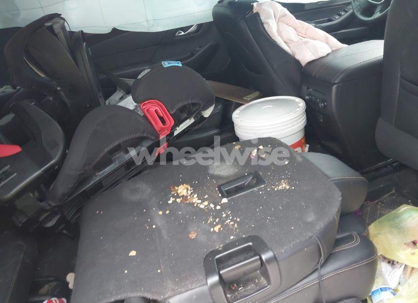 Photo 8 of 2020 Chevrolet Traverse LT (VIN 1GNEVHKWXLJ306281)