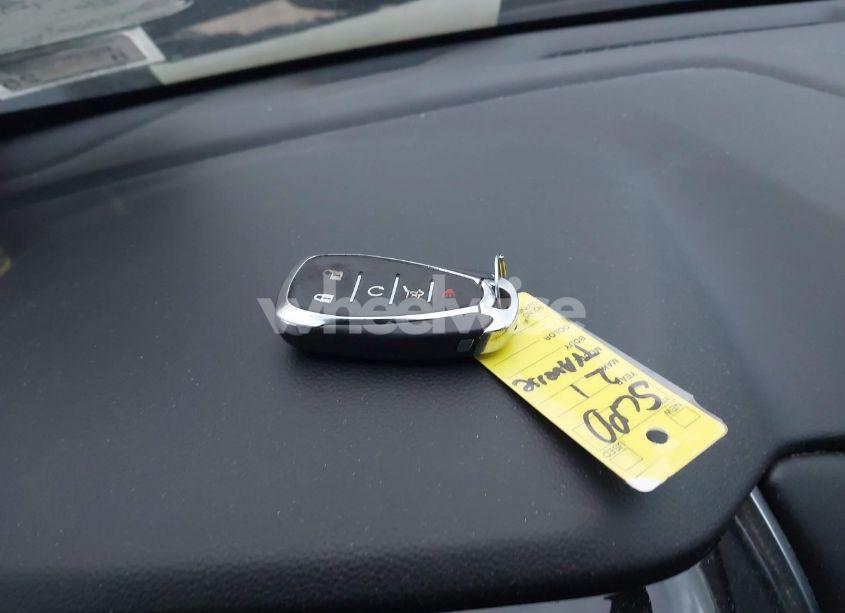 Photo 11 of 2021 Chevrolet Traverse AWD LT LEATHER (VIN 1GNEVHKWXMJ140667)