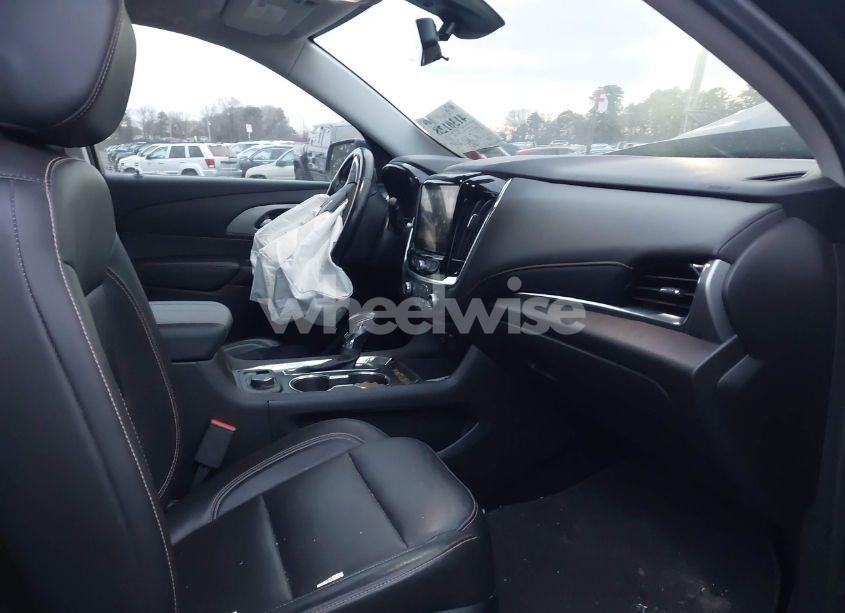 Photo 5 of 2021 Chevrolet Traverse AWD LT LEATHER (VIN 1GNEVHKWXMJ140667)