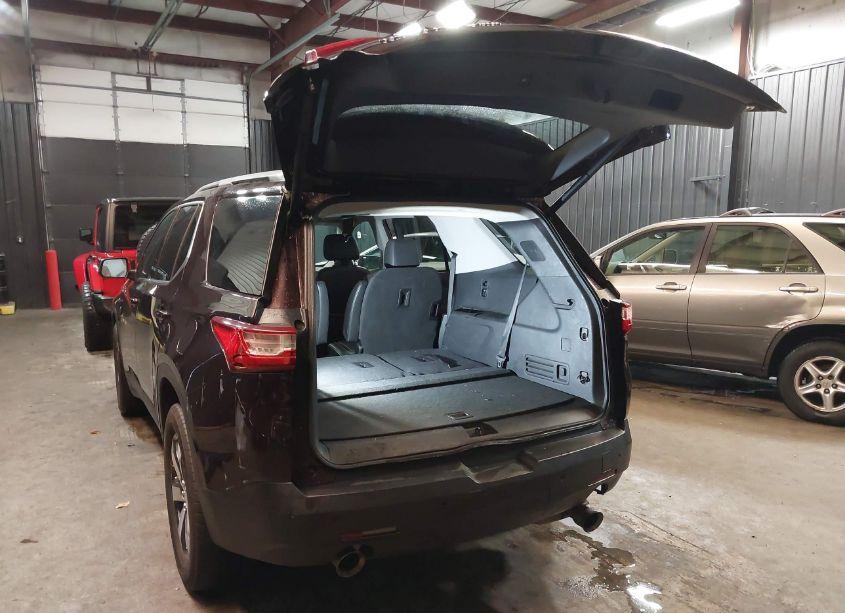 Photo 3 of 2021 Chevrolet Traverse AWD LT LEATHER (VIN 1GNEVHKWXMJ187181)