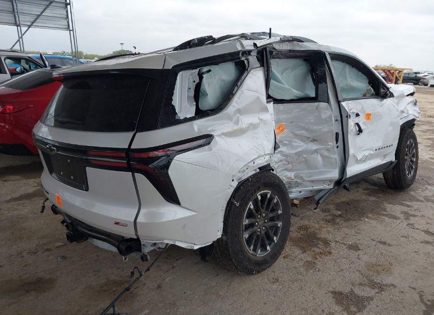 Photo 4 of 2024 Chevrolet Traverse AWD Z71 (VIN 1GNEVJKS0RJ229109)