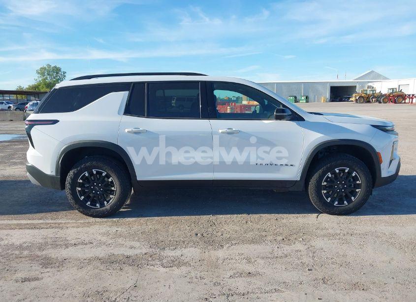 Photo 14 of 2024 Chevrolet Traverse AWD Z71 (VIN 1GNEVJKS6RJ142993)