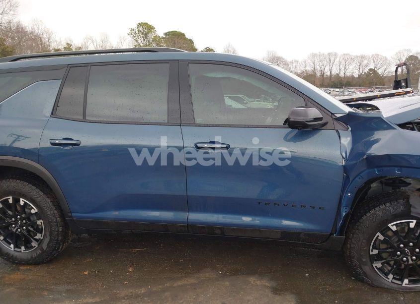 Photo 13 of 2024 Chevrolet Traverse AWD Z71 (VIN 1GNEVJKS7RJ197307)