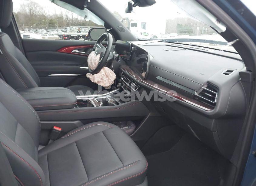 Photo 5 of 2024 Chevrolet Traverse AWD Z71 (VIN 1GNEVJKS7RJ197307)