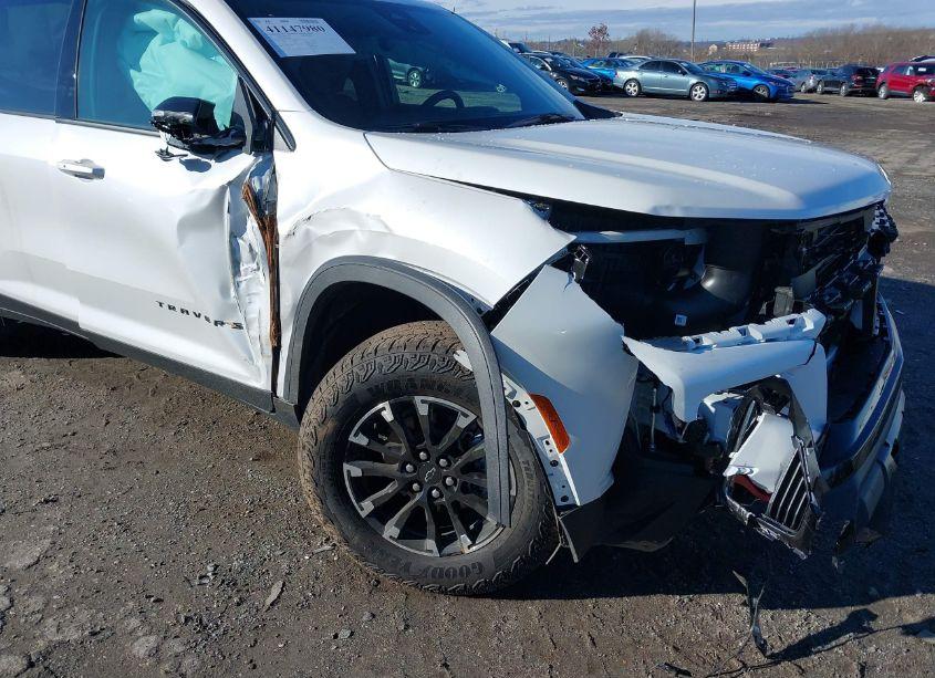 Photo 6 of 2024 Chevrolet Traverse AWD Z71 (VIN 1GNEVJKS7RJ205065)