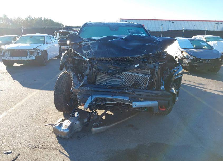 Photo 12 of 2024 Chevrolet Traverse AWD Z71 (VIN 1GNEVJKS9RJ236902)