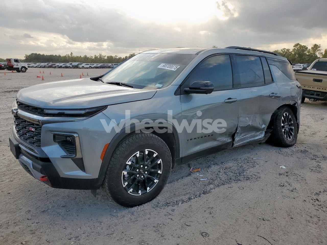 2026 CHEVROLET TRAVERSE Z71 (VIN 1GNEVJKSXTJ111589) main photo