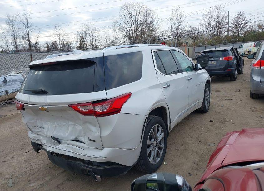 Photo 4 of 2018 Chevrolet Traverse PREMIER (VIN 1GNEVJKW0JJ134766)