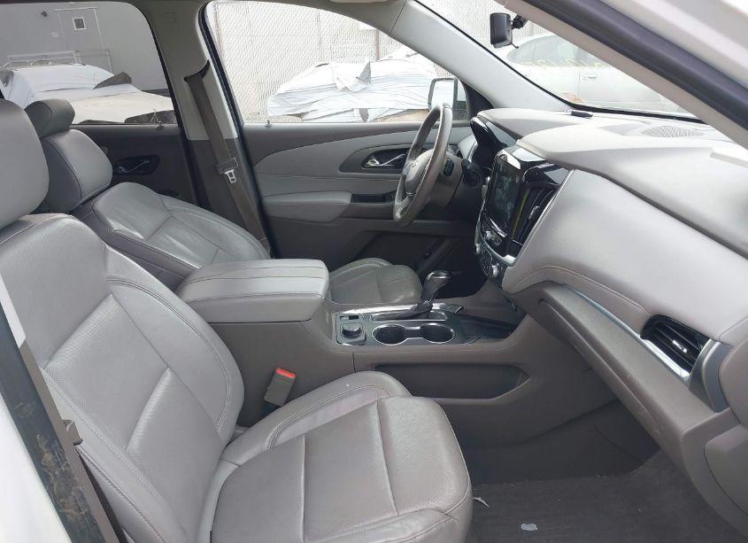 Photo 5 of 2018 Chevrolet Traverse PREMIER (VIN 1GNEVJKW0JJ134766)
