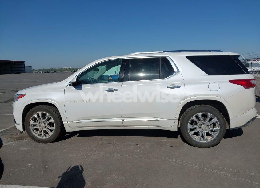 Photo 15 of 2018 Chevrolet Traverse PREMIER (VIN 1GNEVJKW0JJ164995)
