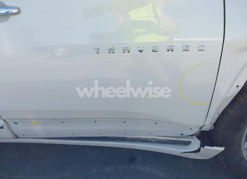 Photo 18 of 2018 Chevrolet Traverse PREMIER (VIN 1GNEVJKW0JJ164995)