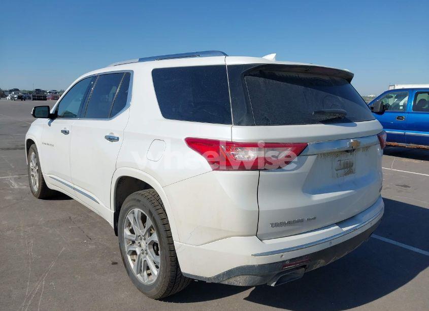 Photo 3 of 2018 Chevrolet Traverse PREMIER (VIN 1GNEVJKW0JJ164995)